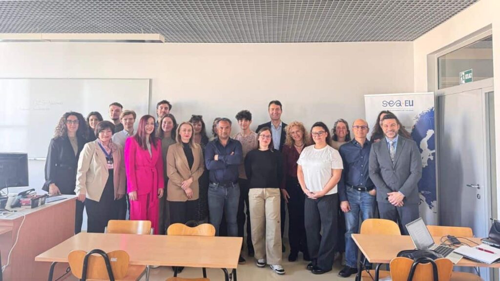 Zdjęcie grupowe zespołu 4.4